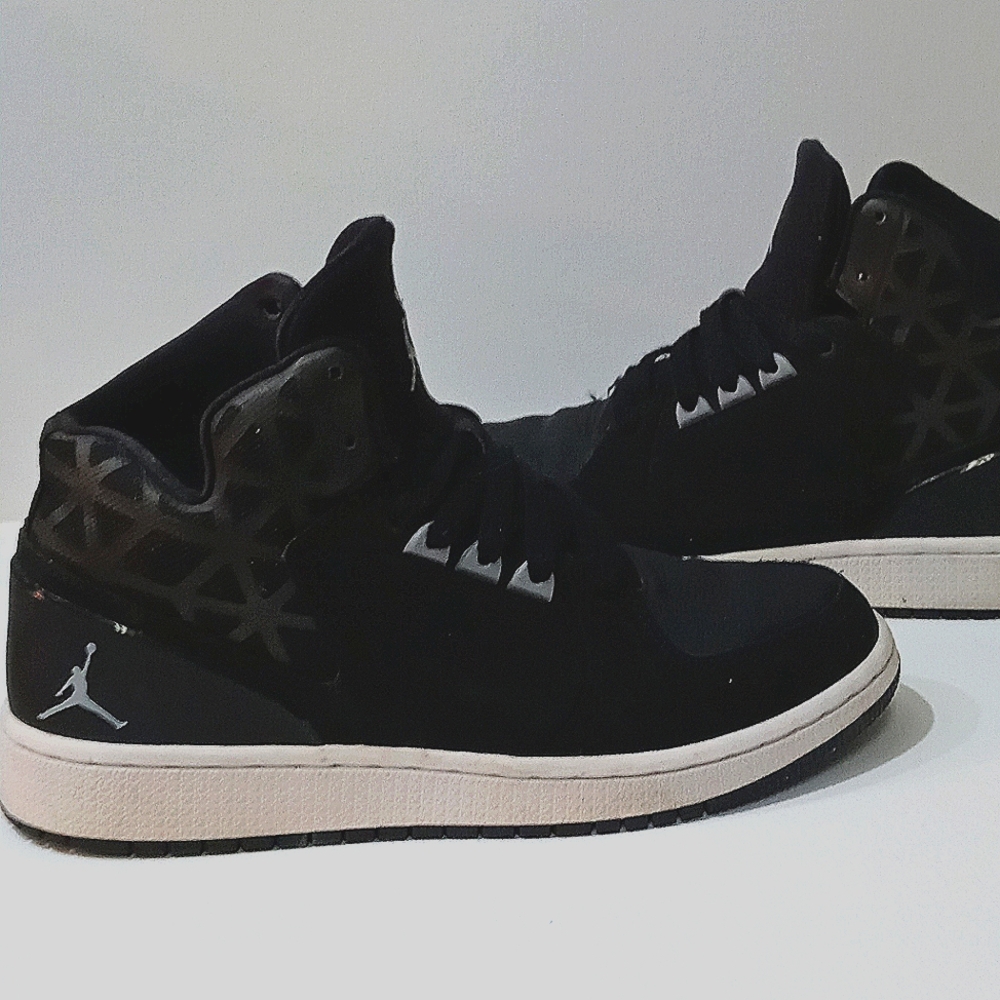 Nike jordans